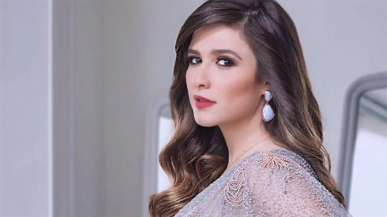شخصية فريدة.. فيلم ياسمين عبد العزيز يكشف تفاصيل مثيرة